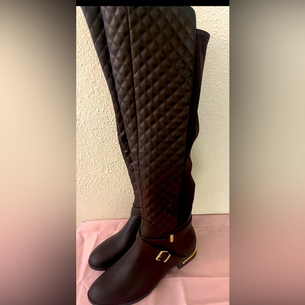 Up to the knee chocolate brown boots